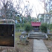 氷川神社の境内にある指定旧跡です