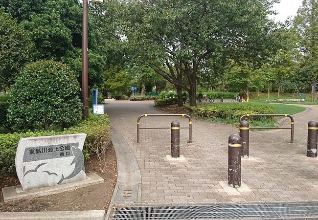 綺麗に整備された素敵な公園