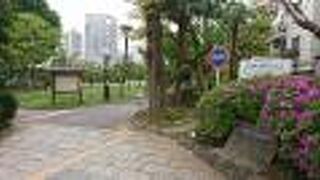 貝塚の断面が復元、展示されています