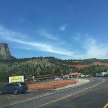 入園までは渋滞です