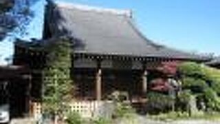 閻魔様や毘沙門天が祀られています