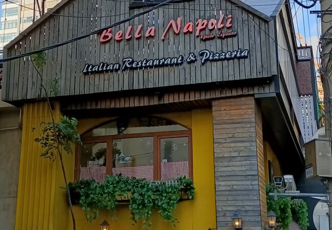 ベッラ ナポリ (南匯路店)