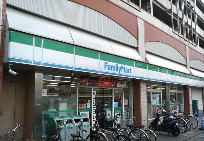 長岡京駅西口そば、地元の方にも観光客にも便利なショッピングセンター