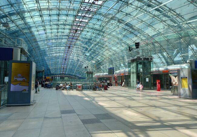 フランクフルト空港長距離列車駅