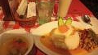 ガパオライスのランチ　みらい横丁　ティーヌン