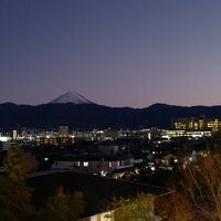 富士山ビューの和室からは、素晴らしい景色が楽しめます。