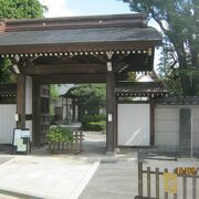 烏山寺町の中にある寺の一つです。