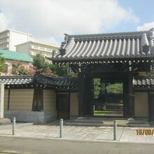 山門の様子です。