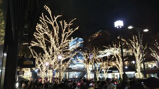 車の渋滞もイルミネーション☆