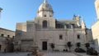 アポストリ ピエトロ エ パオロ教会