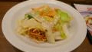 ANAの方から2階へ上がると