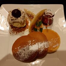 縄のれんのパンケーキ、さめてたのは残念ですが味はグッド