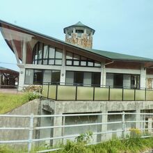 道の駅とは思えない立派な施設