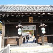 清和源氏の神社です。