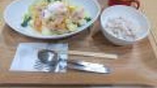 オタフクが経営しているヘルシーなメニューのあるお店です