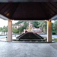 施設は中々立派な建物です