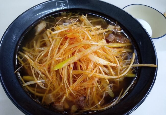 シンプルながら食べごたえあるラーメン