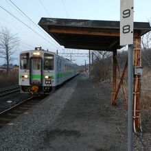 虎杖浜０６：１０発苫小牧行き普通列車