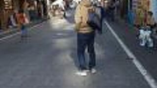 昼間は人もまばら