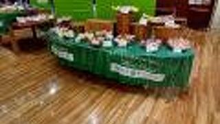 イートインスペースも数席