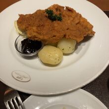 ウィンナーシュニッツェル