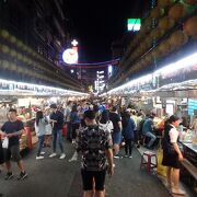 港町、基隆にある活気ある夜市