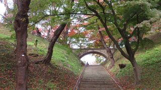 赤湯温泉を一望できる