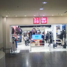ユニクロ五反田TOC