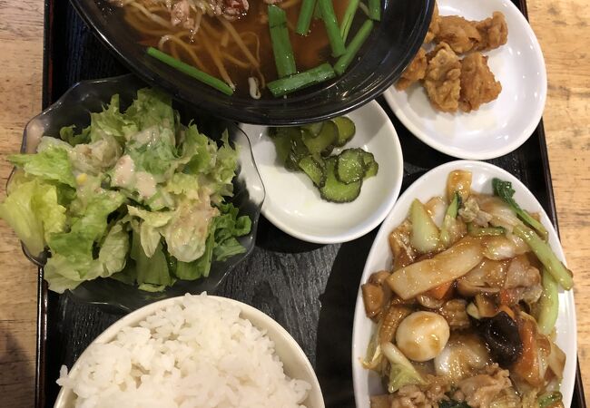 組み合わせ自由なランチ