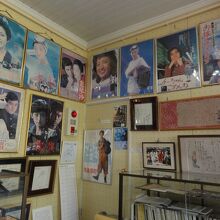 貴重な映画ポスターが展示