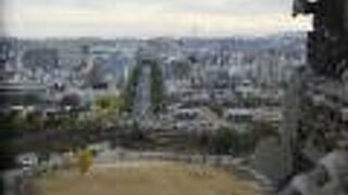 世界遺産・姫路城大手門から一直線