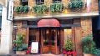 創業以来、銀座で長年愛されている喫茶店