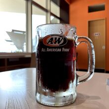 ルートビアお代わりも健在