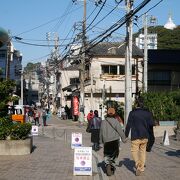 江ノ電江ノ島駅から続くすばな通り歩き