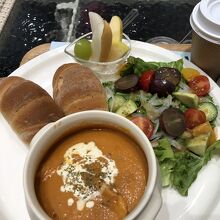 マダムのランチ1320円