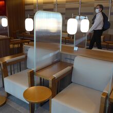 ラウンジ内の様子