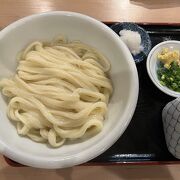 麺も天ぷらも美味しいうどん店