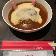 ラクレットチーズのかかったカレーを頂きました。