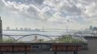 海沿いの素敵な散歩道