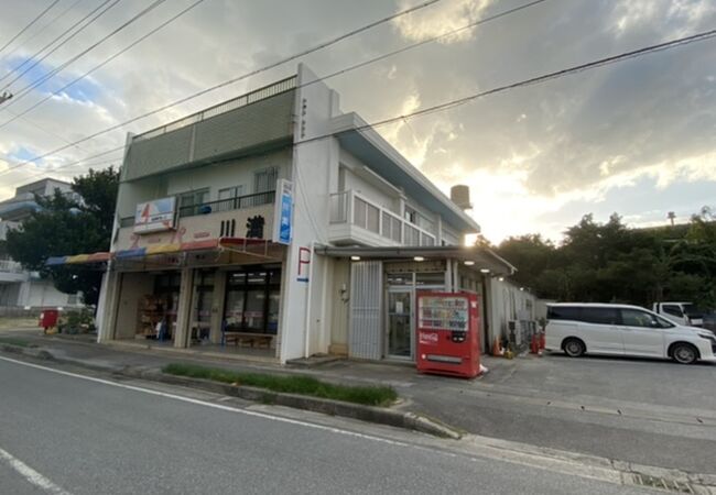 カップ麺と飲み物を買いました！