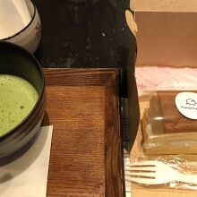 台湾カステラとお抹茶