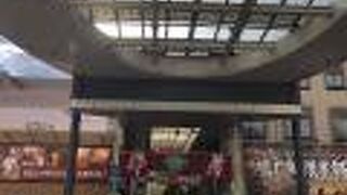 400ｍ続く商店街