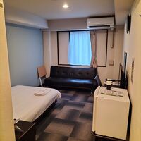 シングルルームは広いです。