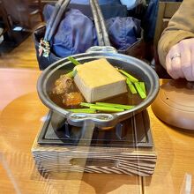 肉豆腐の玉子とじ定食