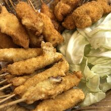 奥が椎茸とイカで、手前が小柱