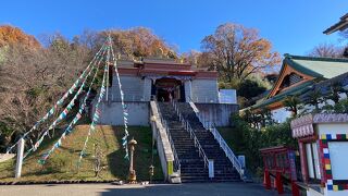 チベット仏教寺院 強巴林