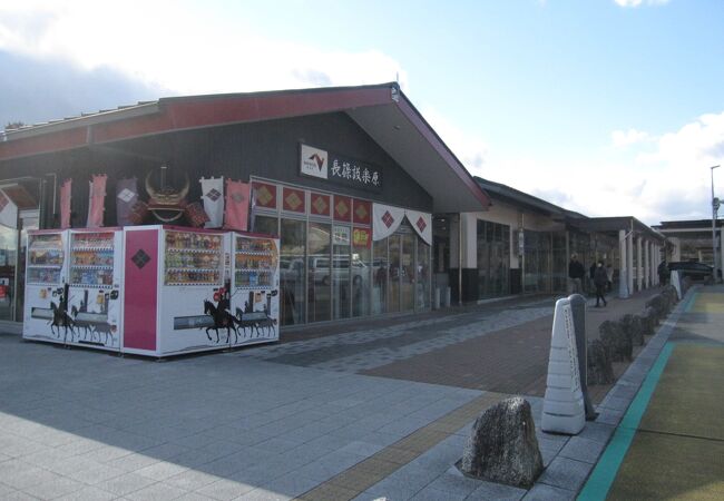 駐車場は広く空きスパンだらけで穴場的存在です