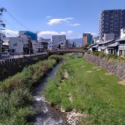 松本市街地を流れる一級河川