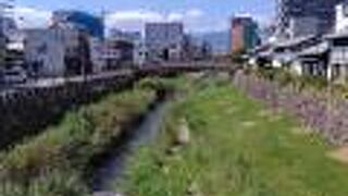 松本市街地を流れる一級河川