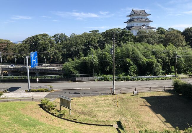 小田原城天守が間近に